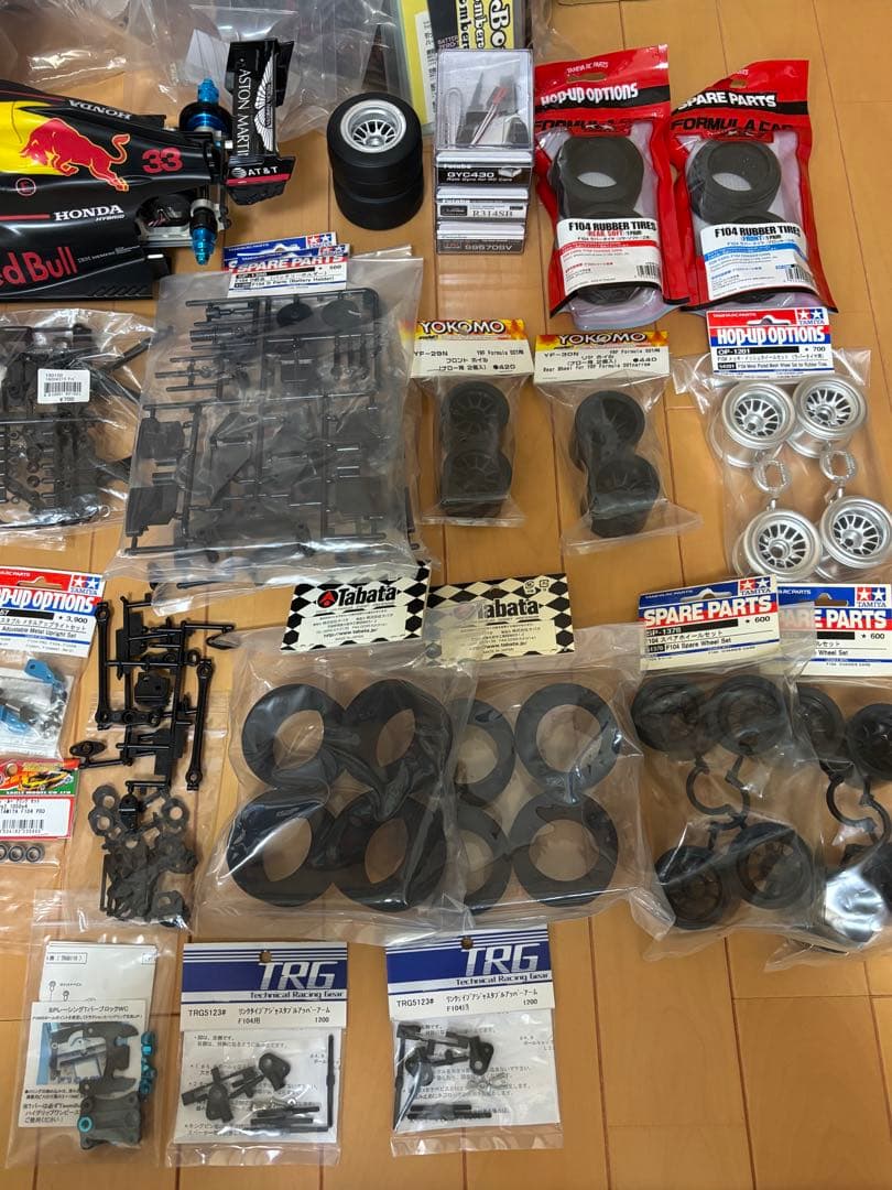 タミヤ TRF102 (O.Pパーツ色々あり)