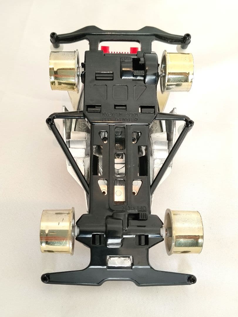 よ*ー様 ガンダムレーサー シルバー