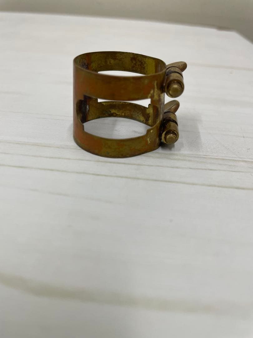 ヴィンテージ　アルトサックス用リガチャー　Martin・Connタイプ