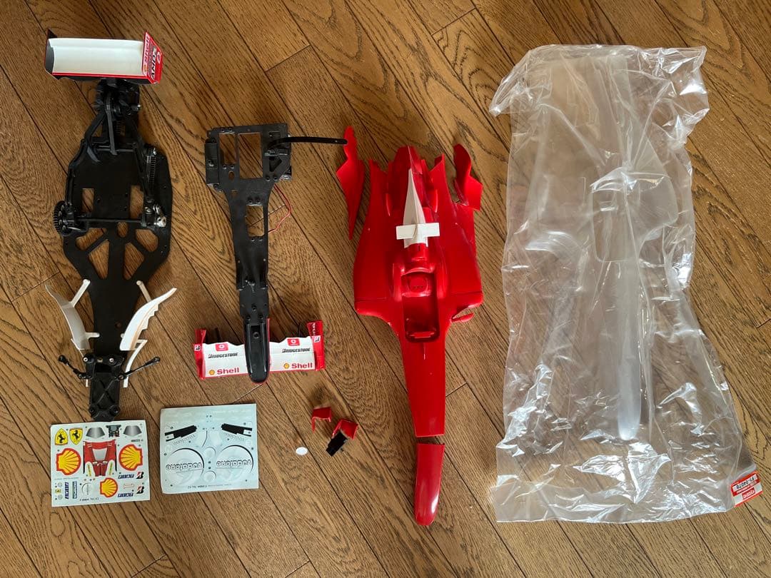 【廃盤品】週刊フェラーリ　ラジコンカー プラモデル　1〜100巻セット