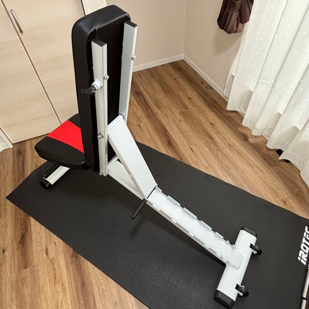 iROTEC（アイロテック） トレーニングベンチ 黒/赤