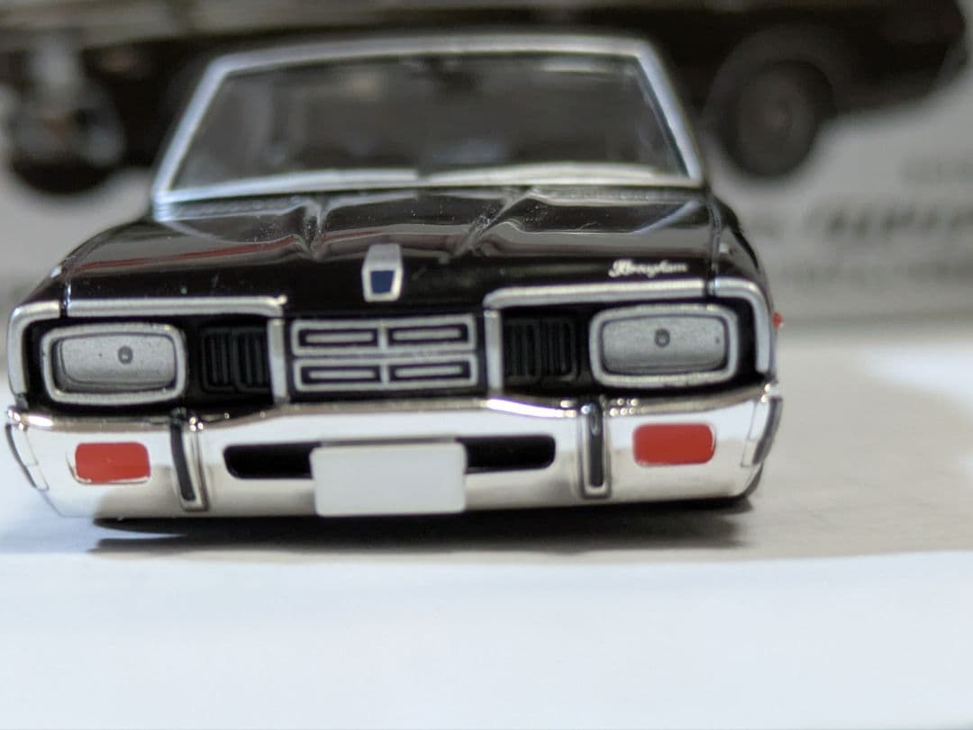 ★ カール　日産　330グロリア、330セド、白、改深リム、ローダウン