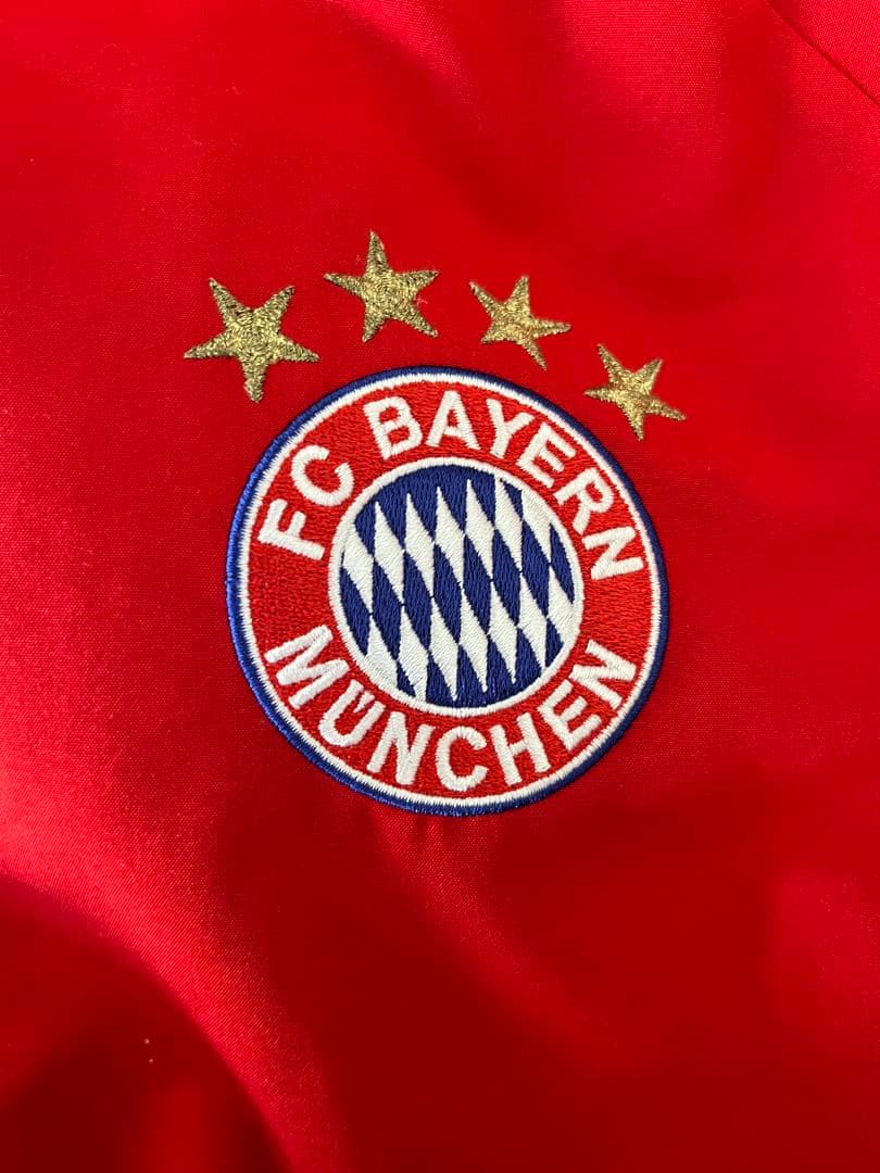 アディダス　バイエルンミュンヘン　トラックジャケット　ウィンドブレイカー　XL