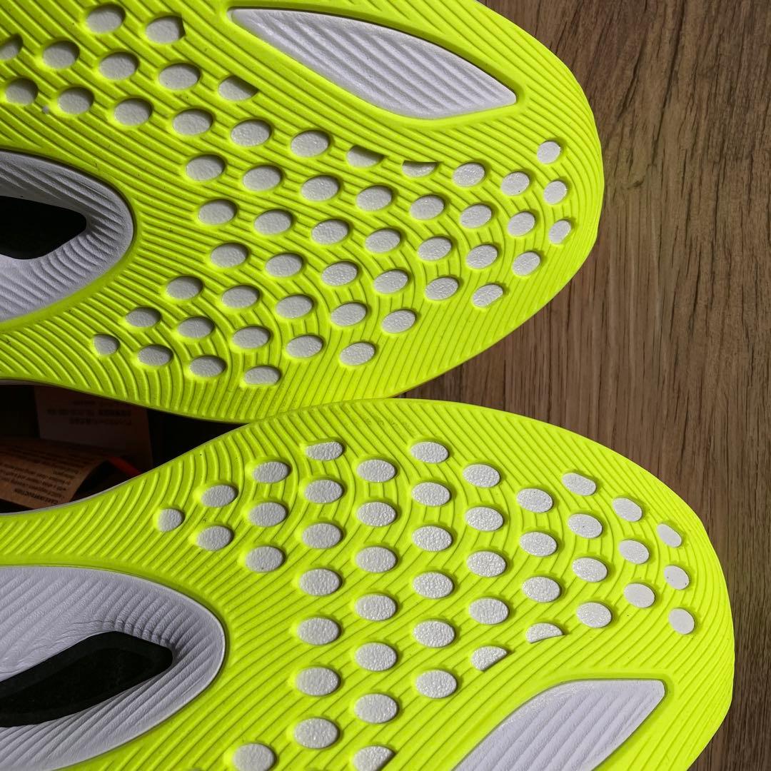 【未使用】ASICS　MAGIC SPEED 3 Wide 28.0cm