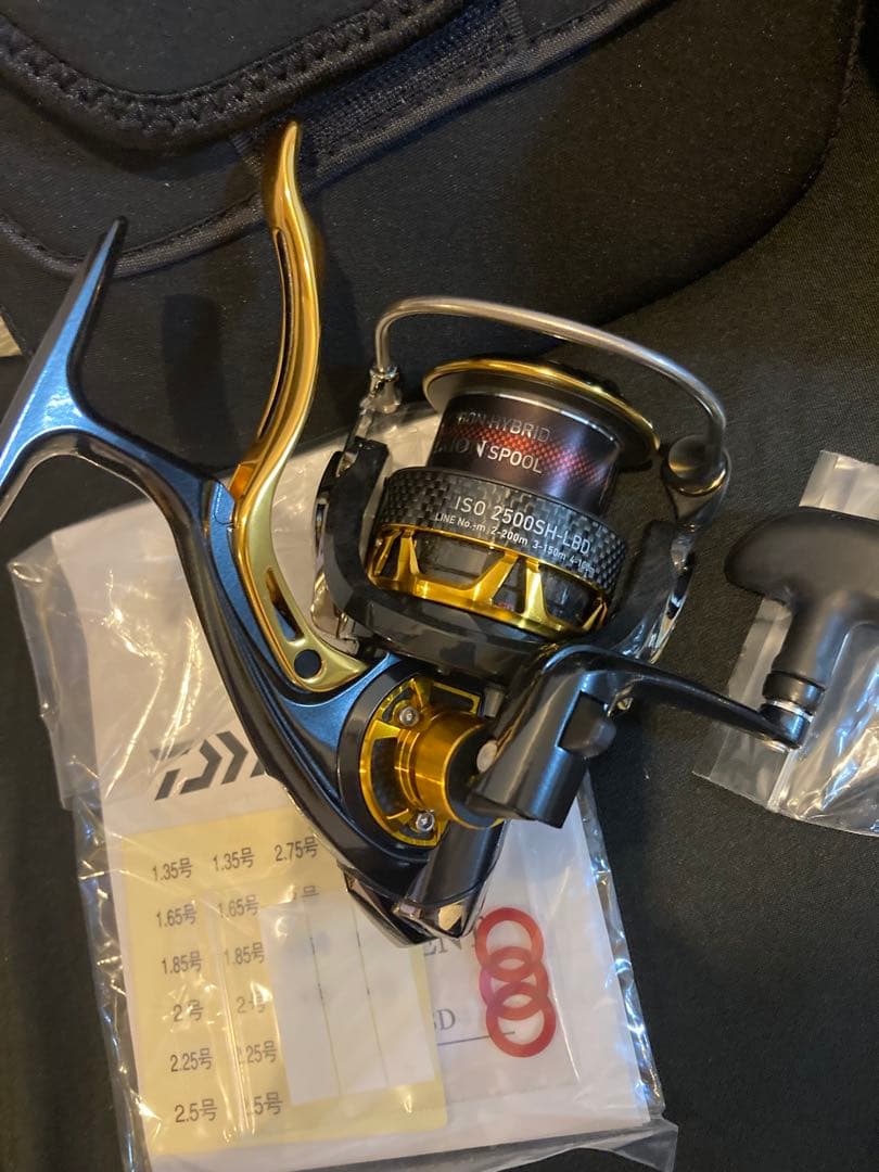 ダイワ 15 トーナメント ISO 2500SH-LBD