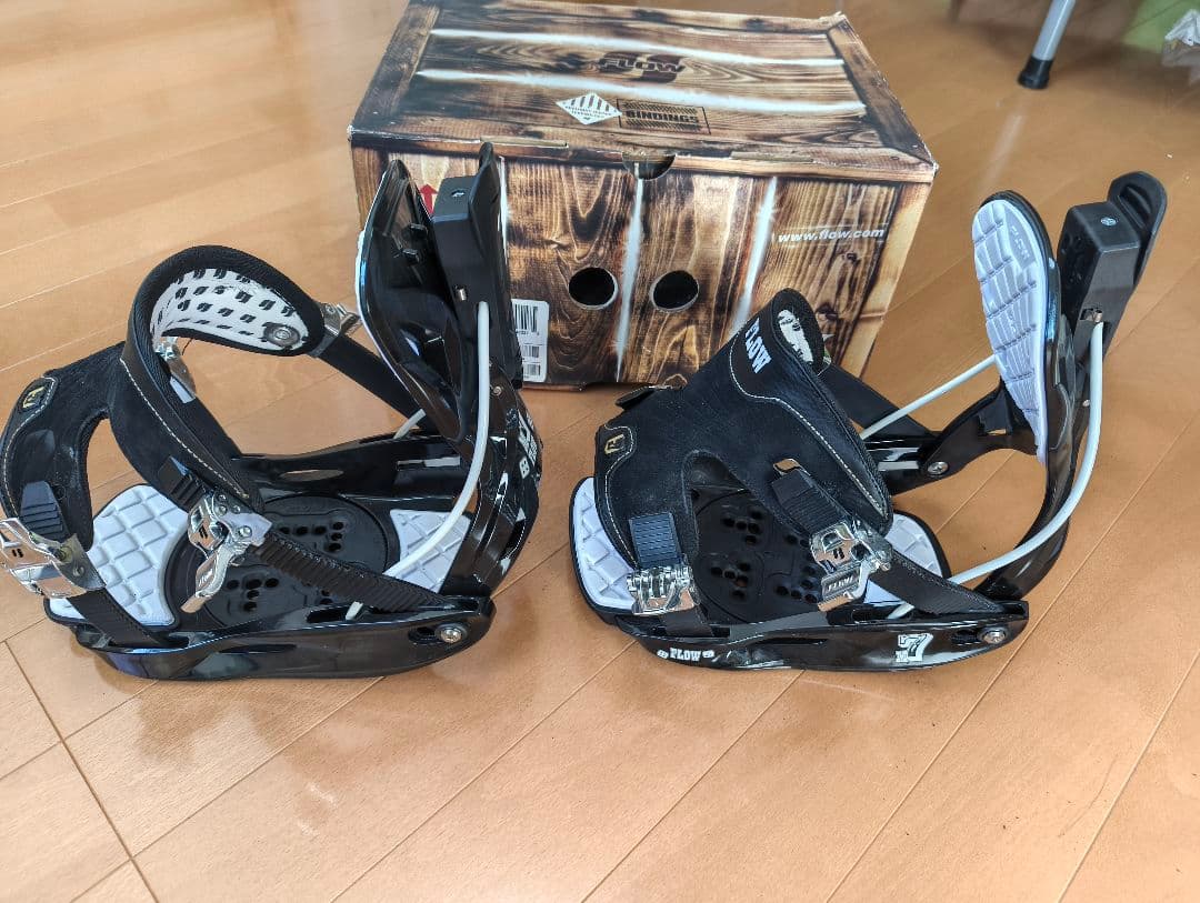 FLOW スノーボード用ビンディング ブラック　M7