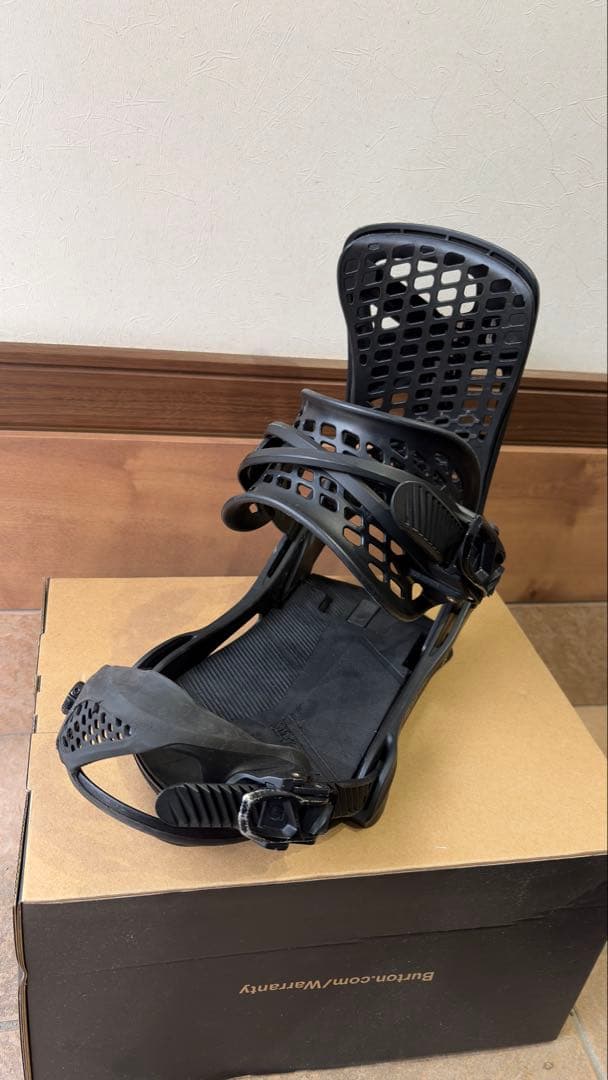 バートン　スノーボード ビンディング　Mサイズ
