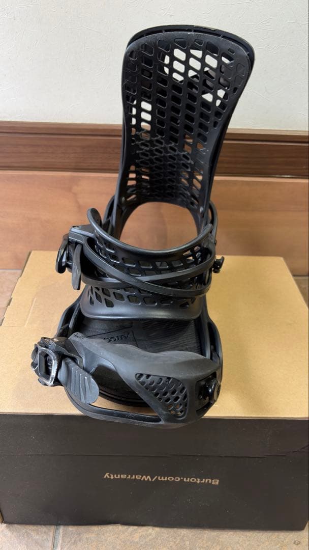 バートン　スノーボード ビンディング　Mサイズ