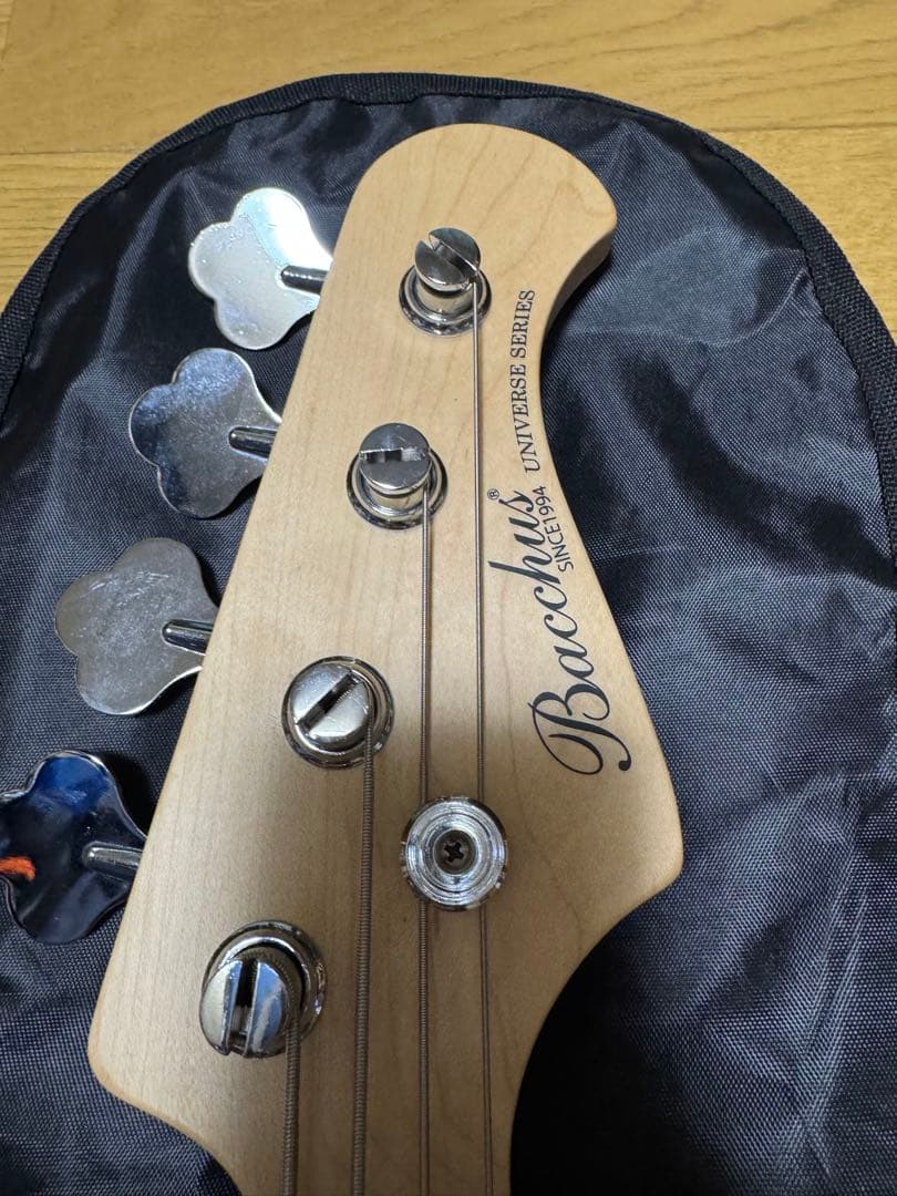 Bacchus　エレキベース　WJB-400R ASH WH-SM