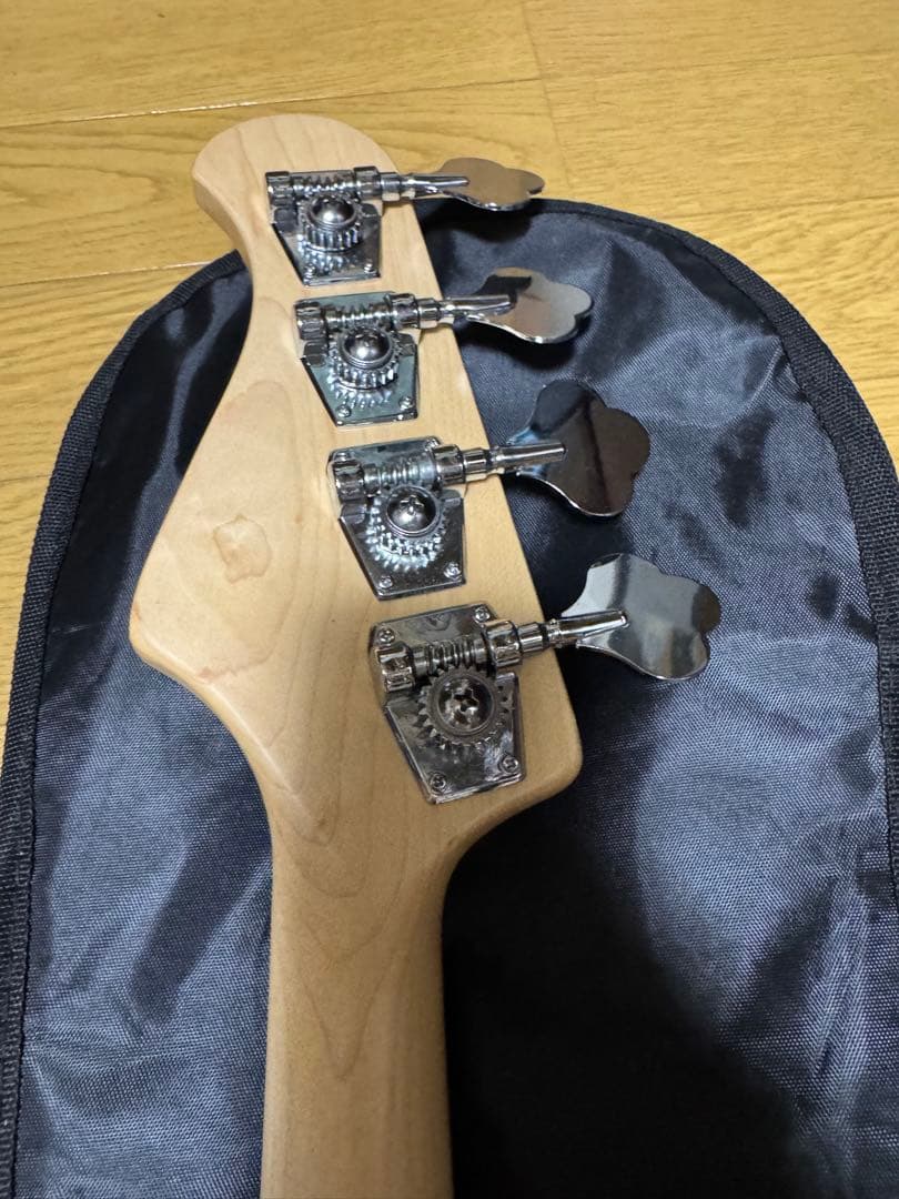 Bacchus　エレキベース　WJB-400R ASH WH-SM