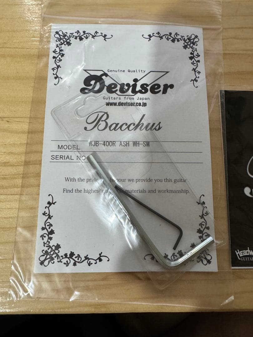 Bacchus　エレキベース　WJB-400R ASH WH-SM