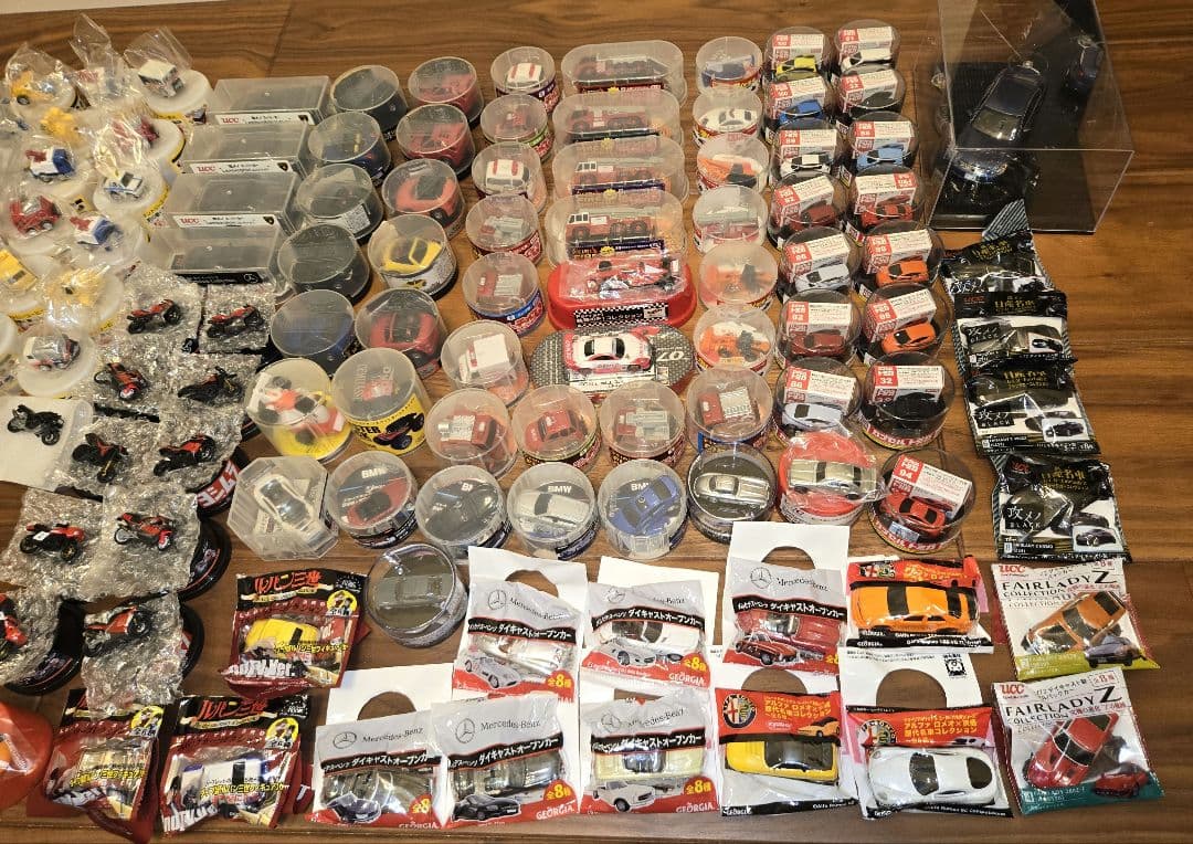 食玩ミニカー他 多数
