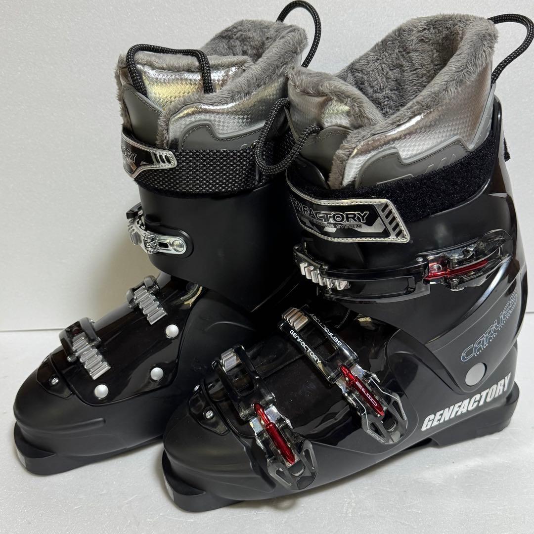 未使用27.5cmスキーブーツGENFACTORY CARIUS 5初心者格安