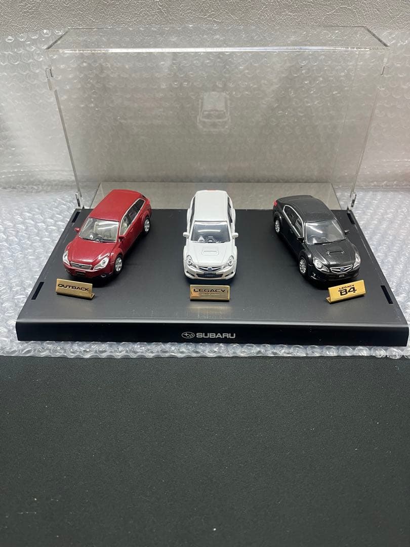 SUBARU レガシィ　B4　アウトバック 1/43スケール 3台セット