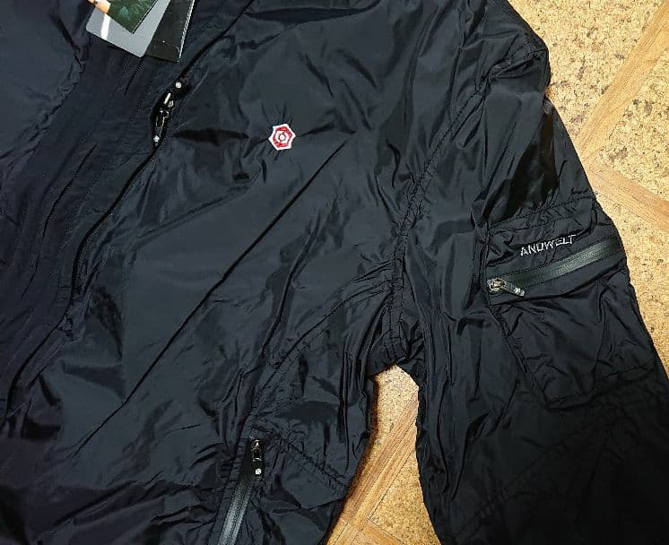 ぺ・ヨンジュンさん劇中(四月の雪)使用モデルレプリカオリジナルスタッフジャンパー