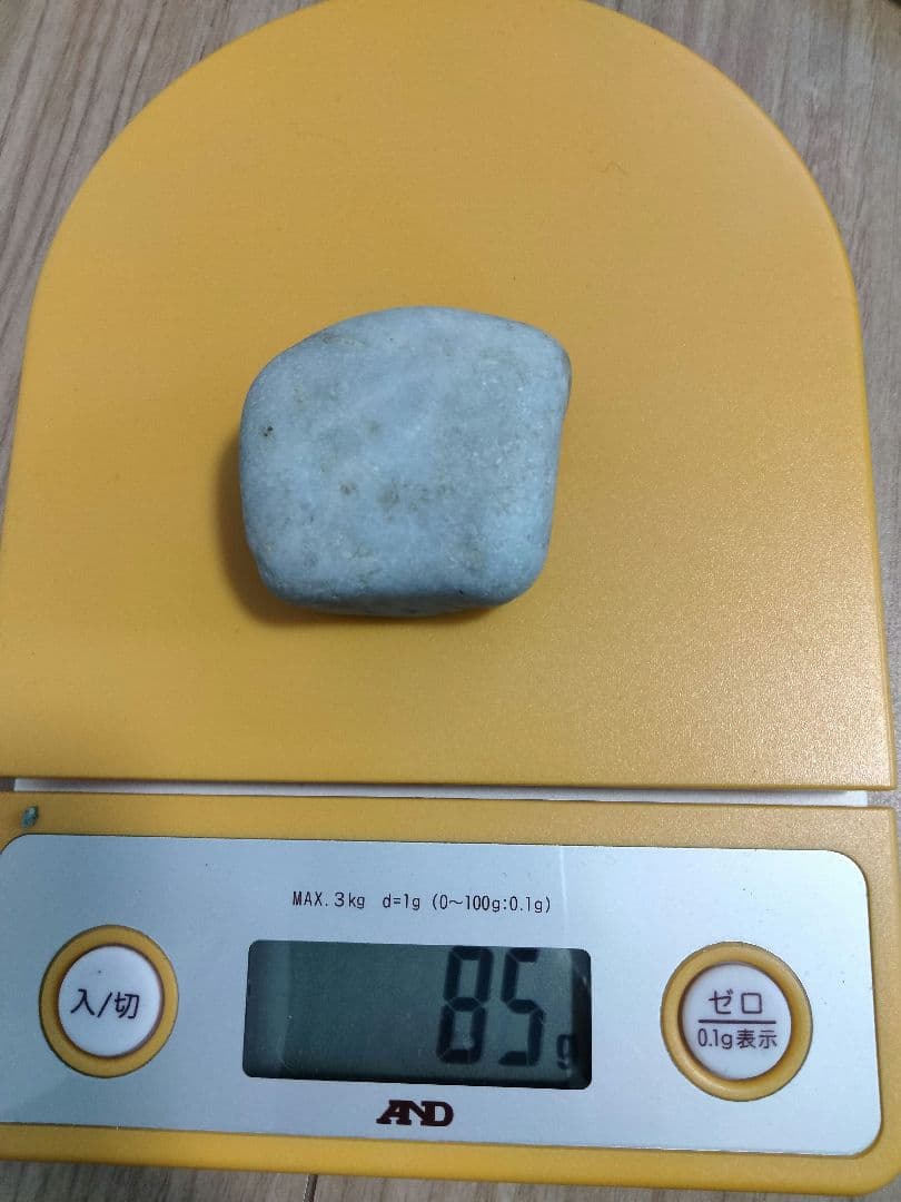 国石翡翠　85g ヒスイ　ひすい　新潟県 糸魚川市姫川翡翠　原石　翡翠