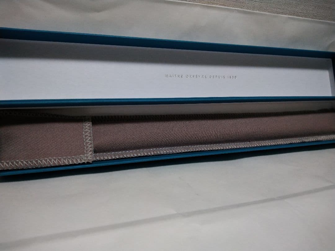 (新品未使用)クリストフル 首輪 プレゼント◎