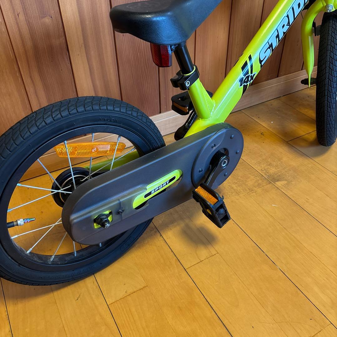室内保管　STRIDERストライダー　14x ライムイエロー　純正スタンド
