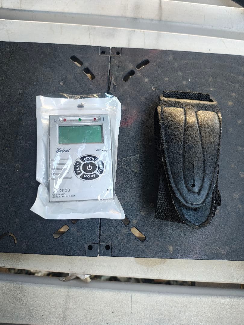 美品 ブラックハミングバード ピックアップ付エレアコ レリック加工