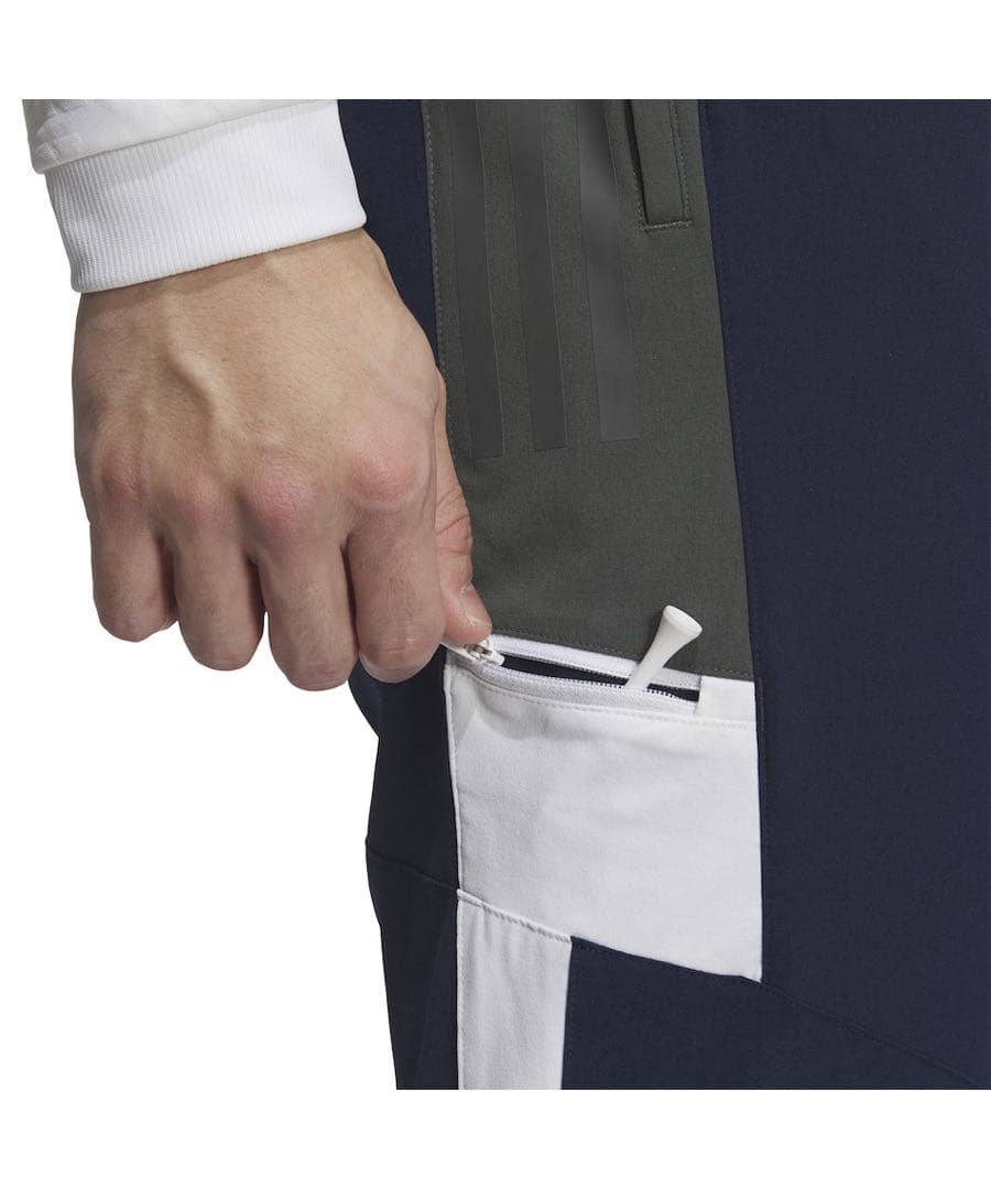 【新品】アディダス／上下セット／セットアップ／Ｍと79