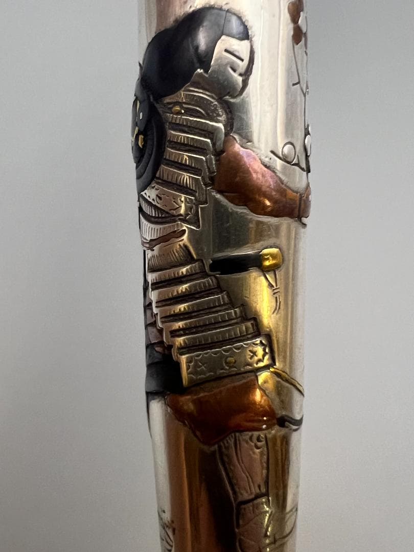 eee”即購入ok 銀煙管　武士梅図　金赤銅象嵌　キセル　銀細工　アンティ