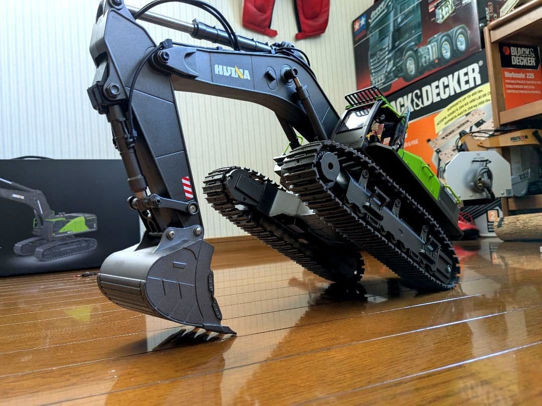 タミヤ　1/14セミトレーラー 超合金 ショベルカー　1593