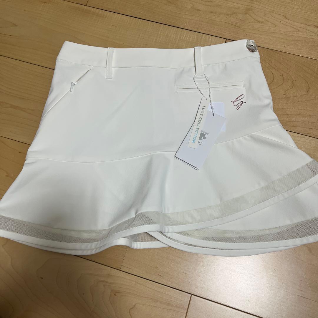 DESCENTE ゴルフ　luxe S ホワイトスカート