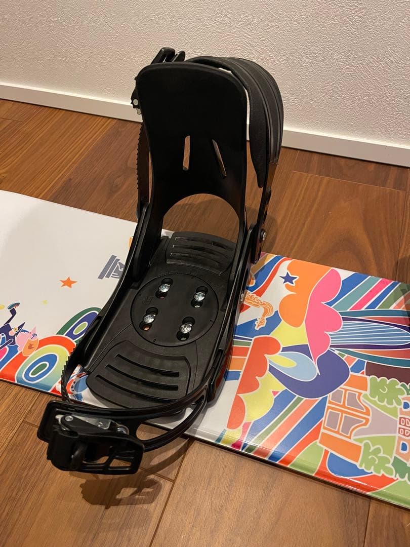 子供用　スノーボード板　115㎝　LISKY ビンディングセット