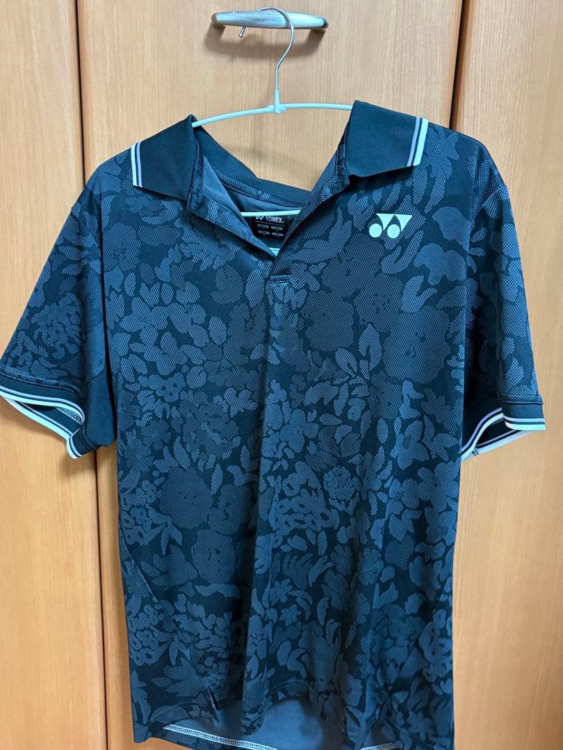 ヨネックス 花柄ポロシャツ ブラック