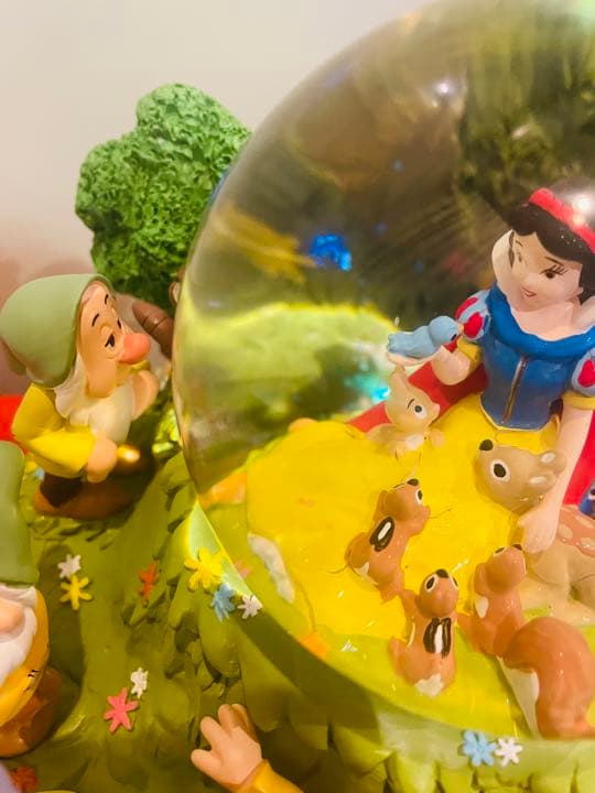 ディズニー　白雪姫　スノードーム　スノーグローブ　7人の小人たち