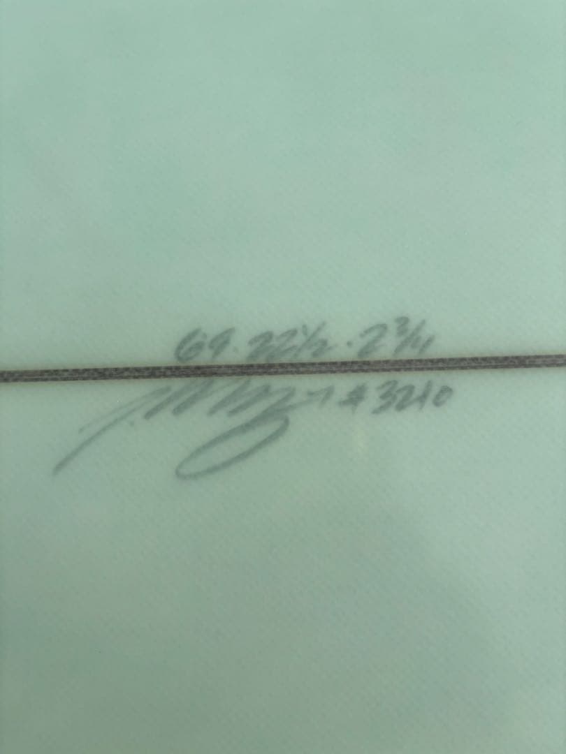 超極上　ブラックバードサーフボード6.4 ミッドレングス