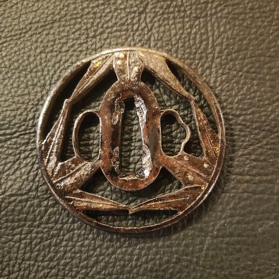 透笹に銀象嵌金塗 丸鉄鍔 刀装具 日本刀 居合刀 拵え 縁頭 柄前 鉄鍔