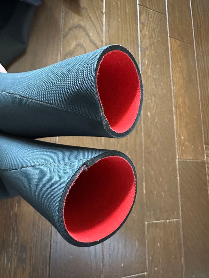 サーフィン冬用　セミドライスーツ ブラック