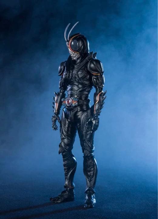 Amazon限定版SHフィギュアーツ　仮面ライダーBLACK SUN
