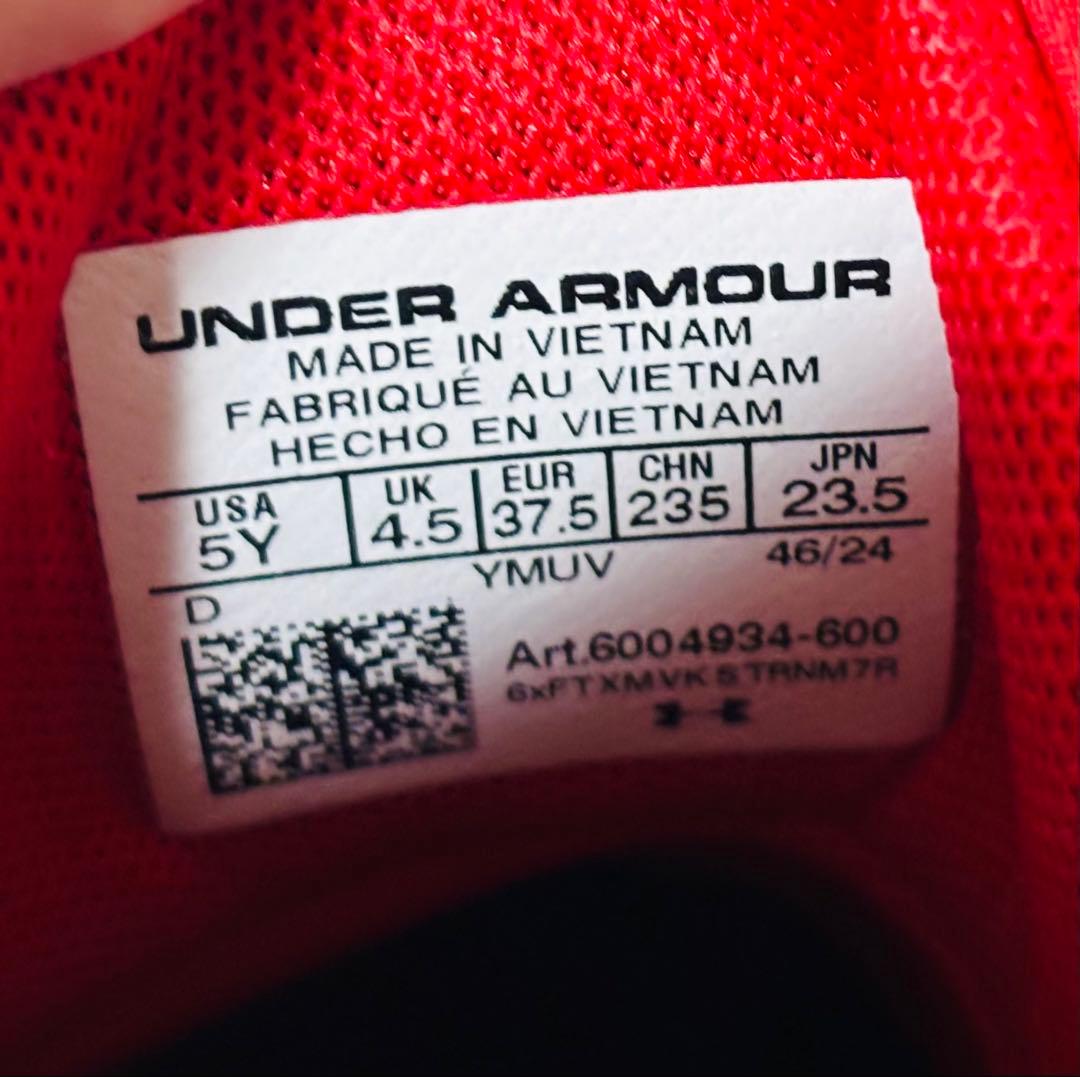 UNDER　ARMOUR　カリー12〈SPARK〉