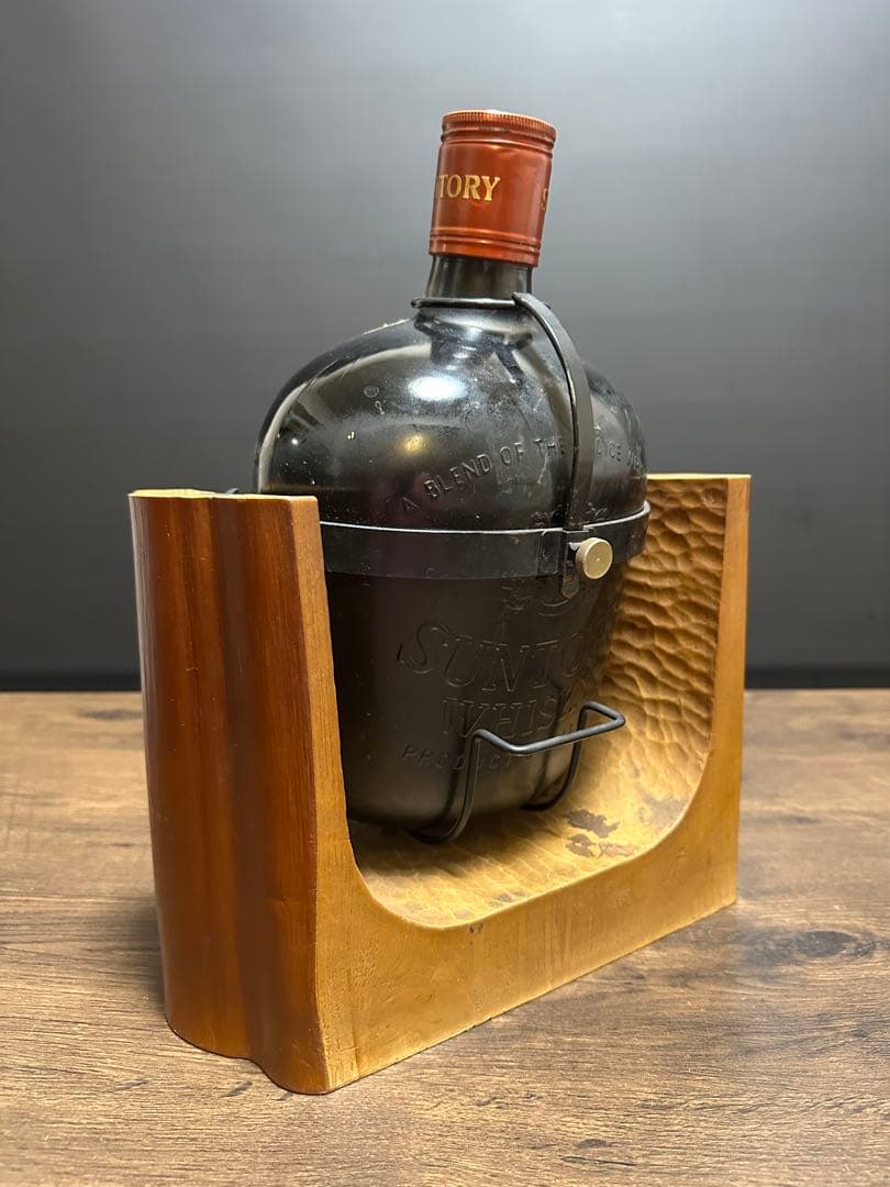 未開封　サントリーウイスキー SUNTORY WHISKY 飾台 4000ml