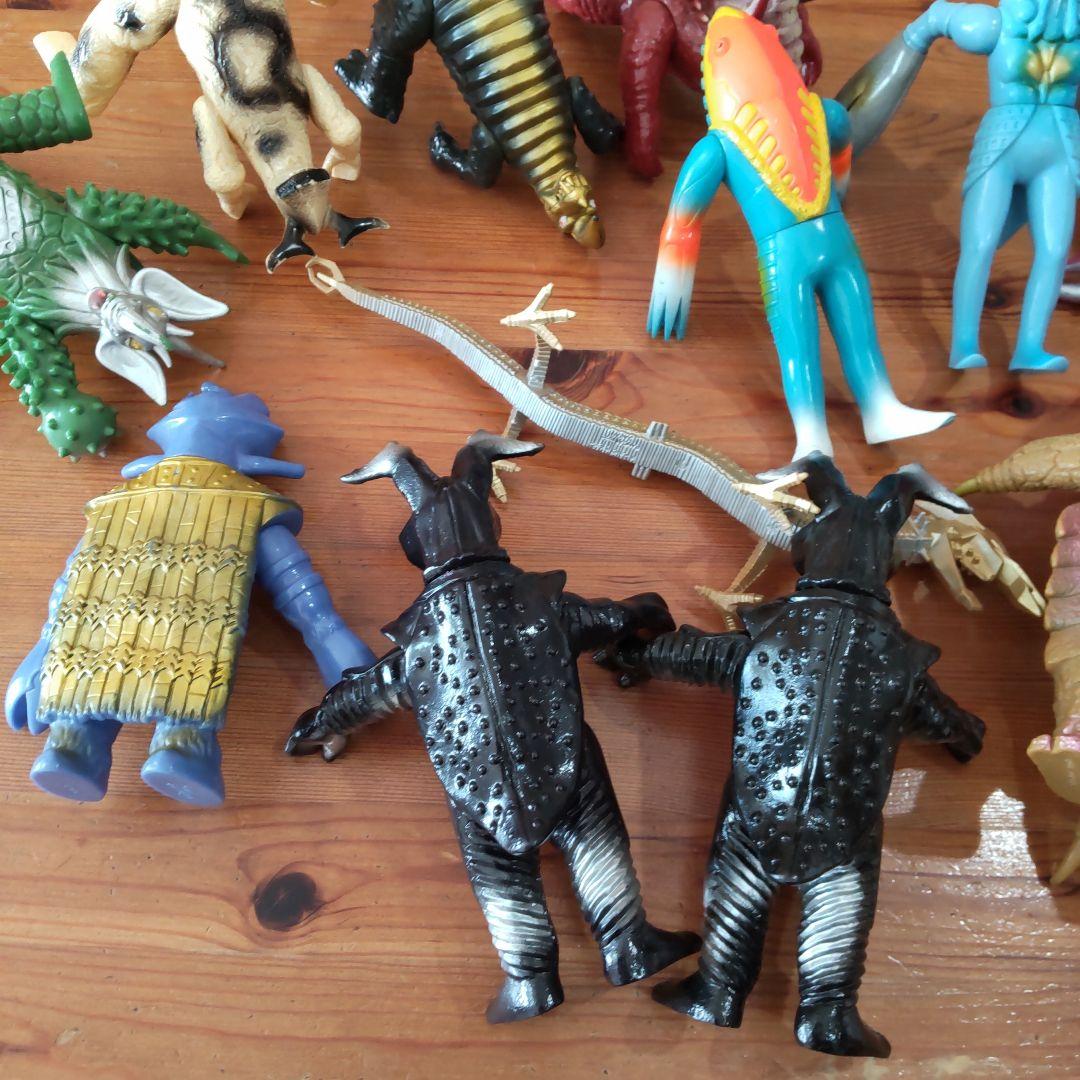 昭和ウルトラマン 　　　　　　　　　怪獣ソフビ 12体セット