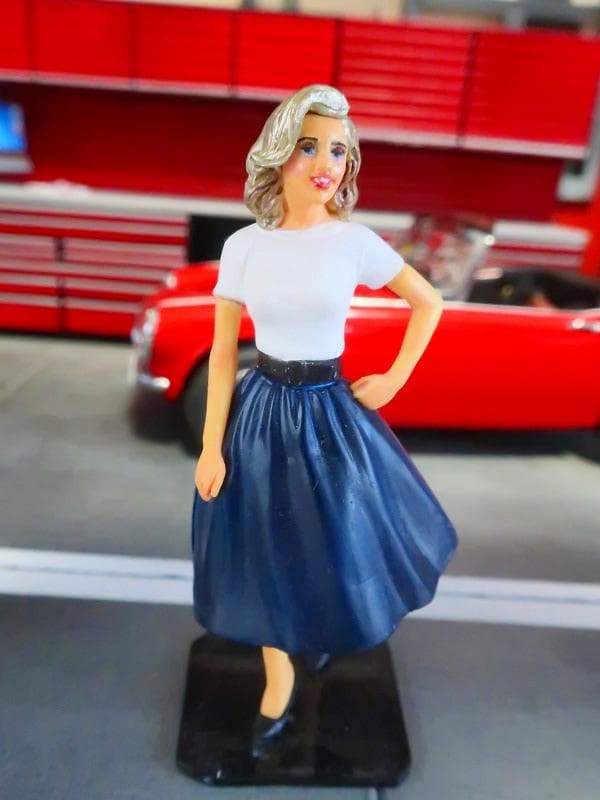 1/24 50s スタイル アメリカンガール フィギュア 紺色スカートVer