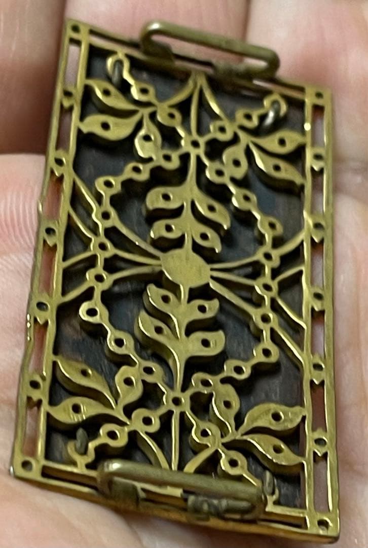 アンティーク　帯留　グリフォン　ゴールド　インレインど　手彫り