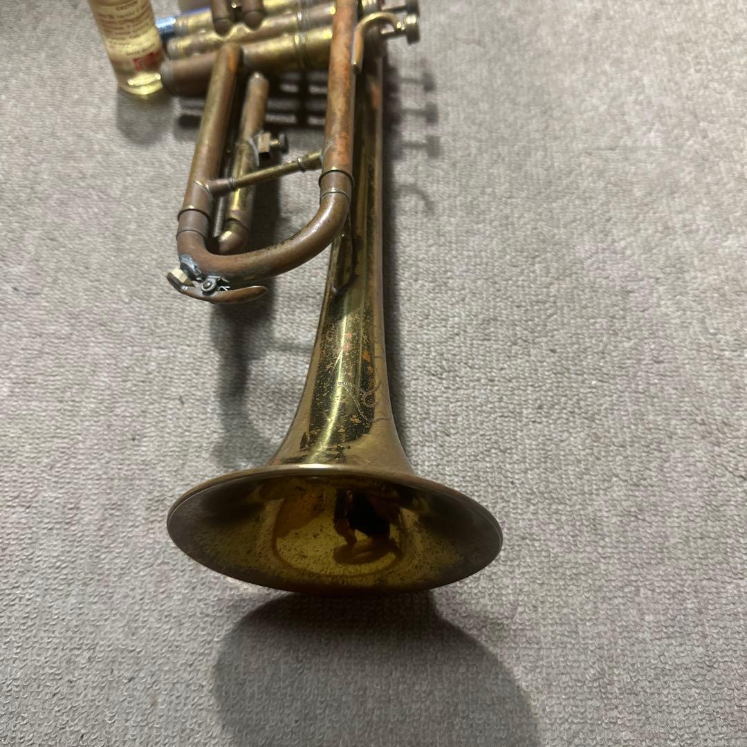 トランペット 本体 真鍮製 マウスピース付き　ケース付き