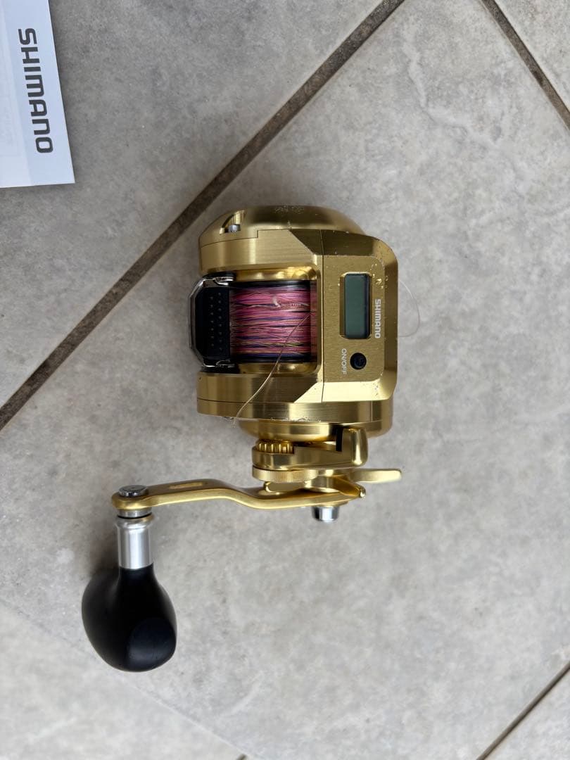 シマノ 18 オシアコンクエストCT 300HG(右)