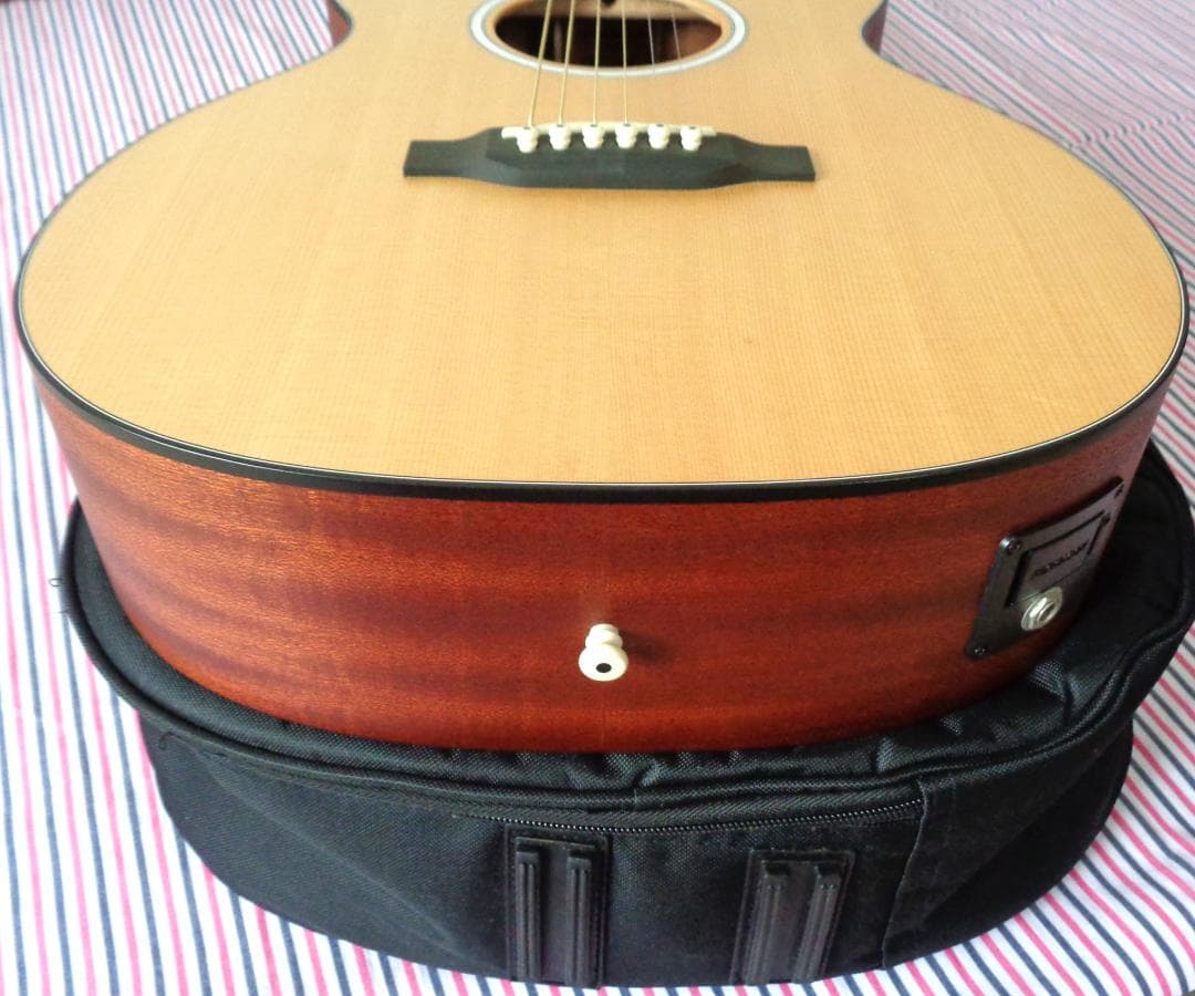 Martin 000CJr-10E　オール単板 エレアコ　美品　専用ギグバッグ付