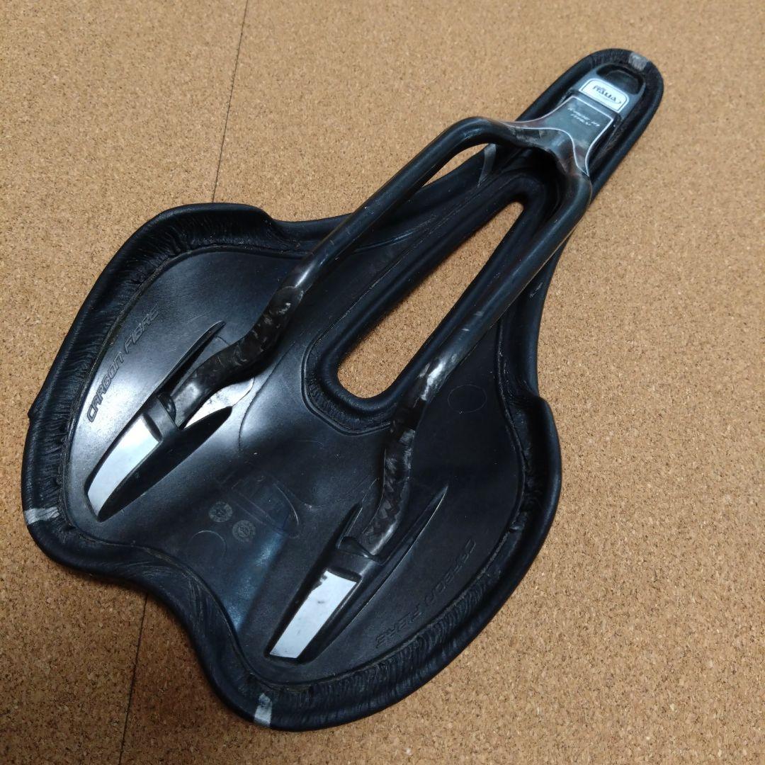 Selle Italia SLR ブラックサドル