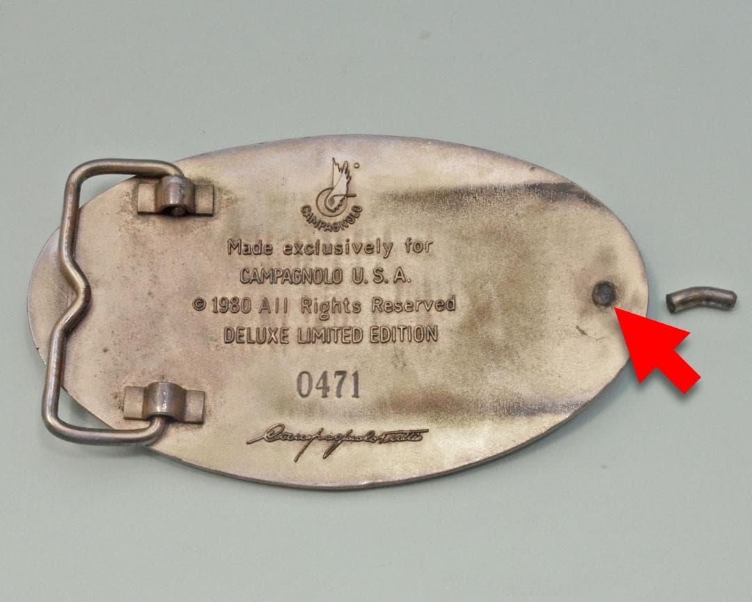 カンパニョーロ（Campagnolo）バックル 破損品（全く使えません）