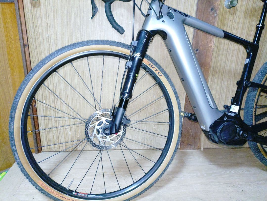キャノンデール　トップストーンネオカーボンレフティ3　　グラベルロード