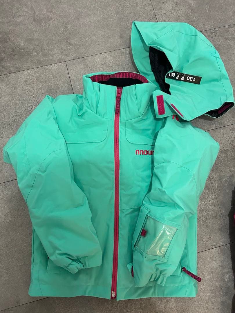 NNOUMキッズスキーウェア130