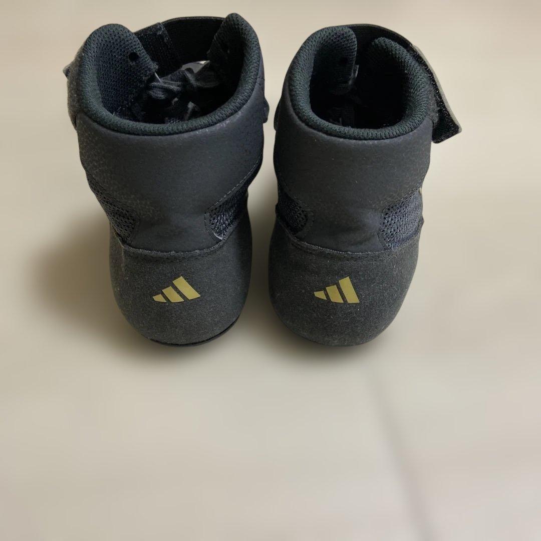 adidas レスリングシューズ 黒/金