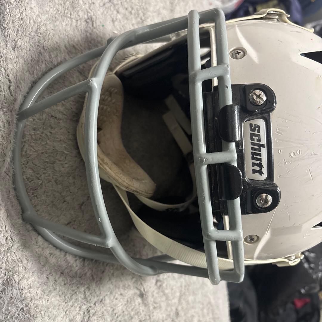 Schutt アメリカンフットボールヘルメット ホワイト