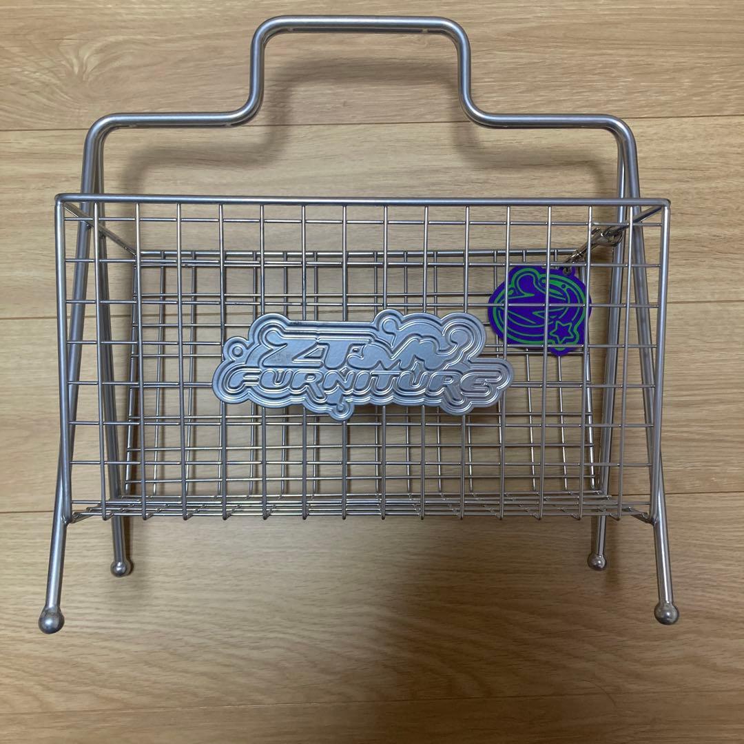 ずとまよ　マガジンラック