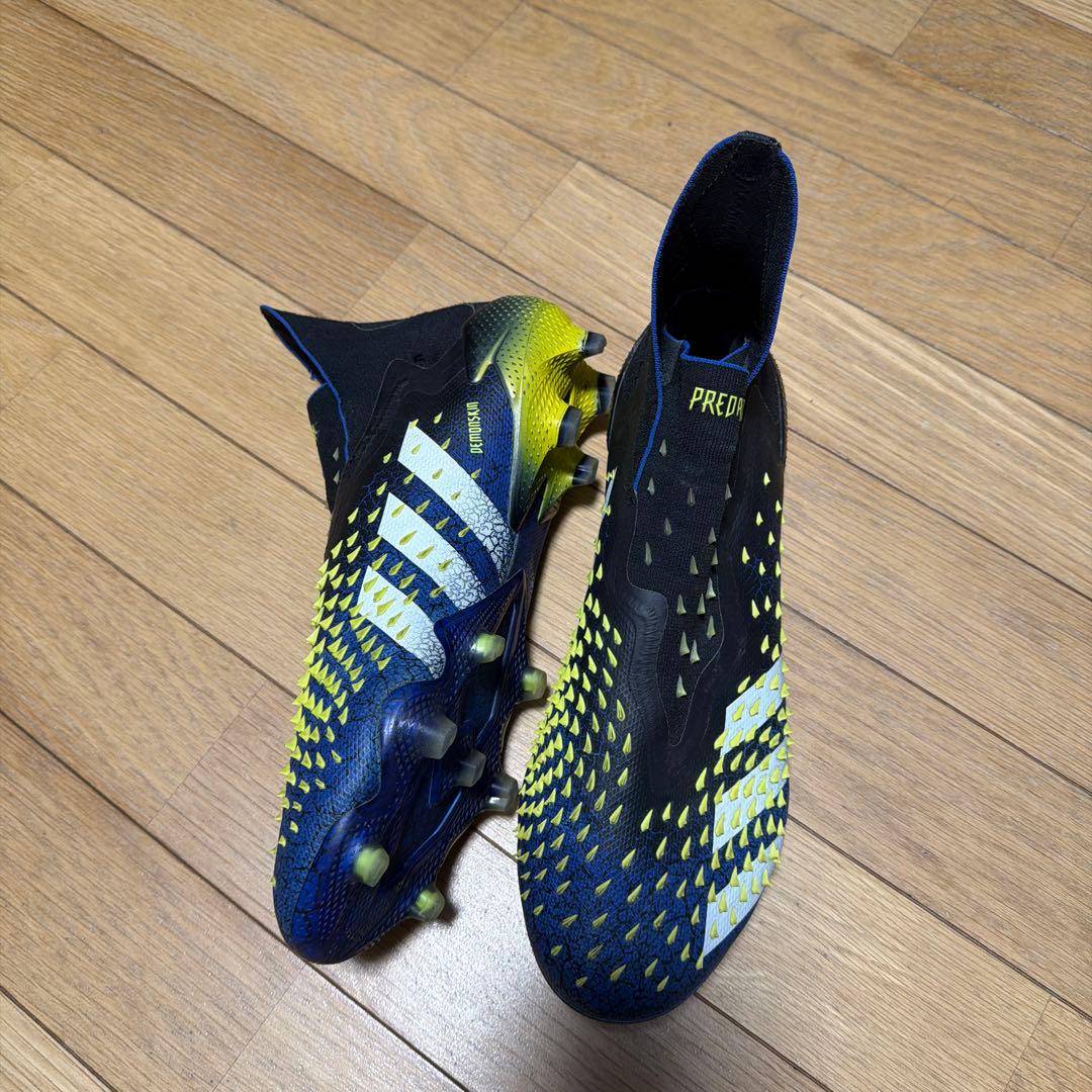 破格アディダスプレデターfg紐なし27.0cm